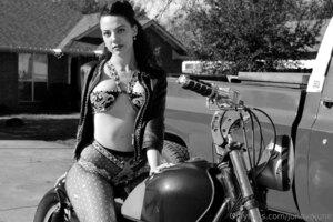 Original 3840 px/ 2561 px