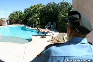 Original 900 px/ 600 px