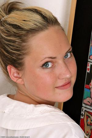 Original 682 px/ 1024 px