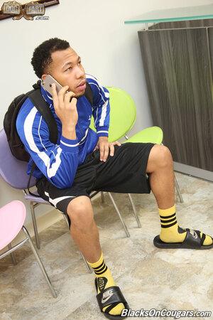 Original 2000 px/ 3000 px