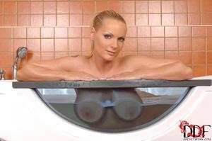 Original 2000 px/ 1328 px