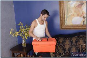 Original 850 px/ 571 px