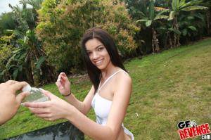 Original 3840 px/ 2558 px