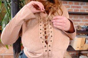 Original 1022 px/ 678 px