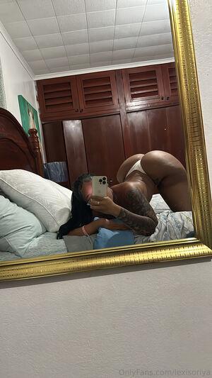 Original 2304 px/ 4096 px