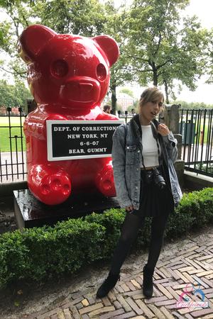 Original 2000 px/ 3000 px