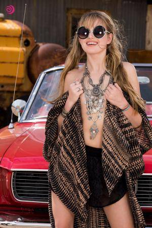 Original 2000 px/ 3000 px