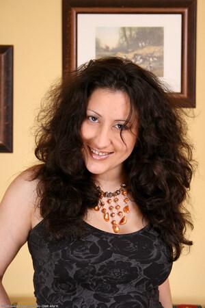 Original 1025 px/ 1536 px