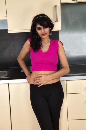 Original 682 px/ 1024 px