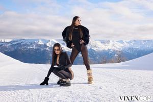 Original 2999 px/ 2000 px