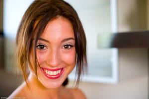 Original 1648 px/ 1098 px