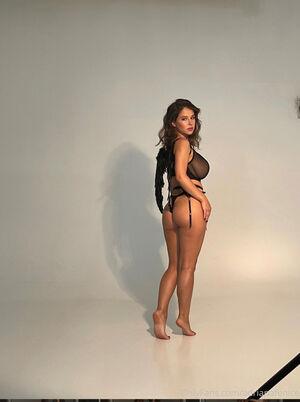 Original 828 px/ 1109 px