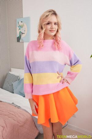 Original 2333 px/ 3500 px