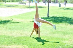 Original 1600 px/ 1064 px