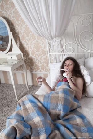 #WeAreHairy Lisa Li Red Linger Plaid Bed