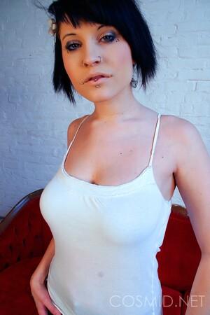 Original 1067 px/ 1600 px