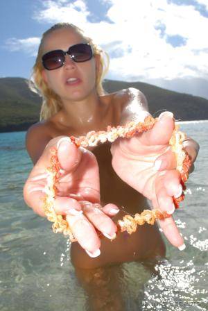 Original 2056 px/ 3072 px