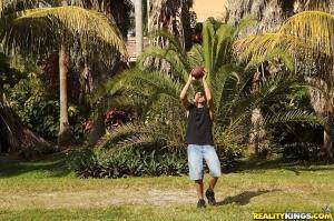 Original 3840 px/ 2548 px