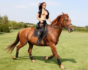 Original 1280 px/ 1015 px