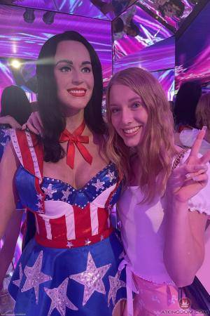 Original 2000 px/ 3000 px