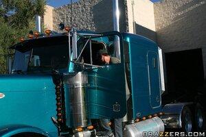 Original 900 px/ 600 px