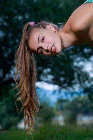 Original 854 px/ 1280 px