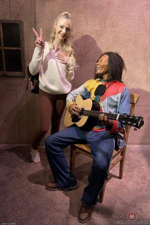 Original 2000 px/ 3000 px