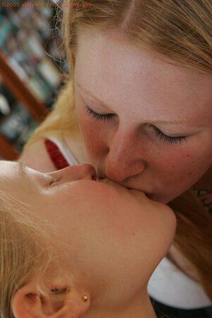 Original 981 px/ 1472 px