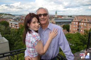 Original 2000 px/ 1330 px