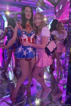 Original 2000 px/ 3000 px