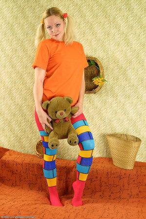 Original 682 px/ 1024 px