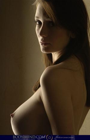 Original 2025 px/ 3150 px