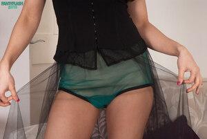 Original 3000 px/ 2008 px