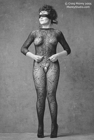 Original 581 px/ 864 px