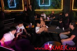 Original 1600 px/ 1066 px