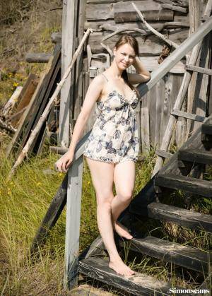 Original 915 px/ 1280 px