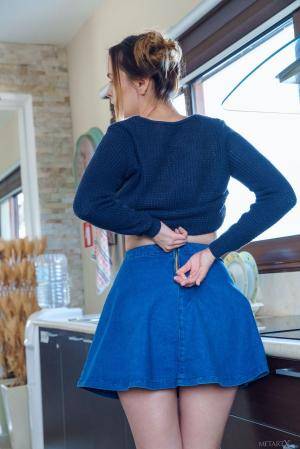 Original 854 px/ 1280 px