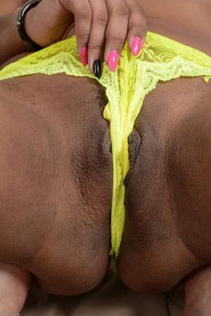 Original 682 px/ 1024 px