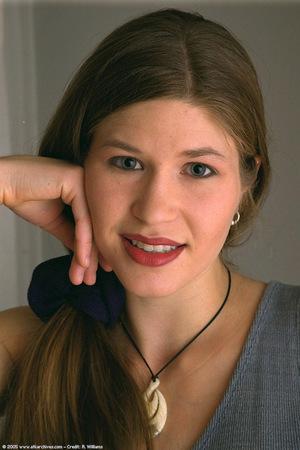 Original 682 px/ 1024 px