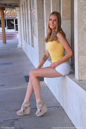 Original 852 px/ 1280 px