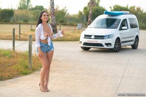 Original 1600 px/ 1067 px