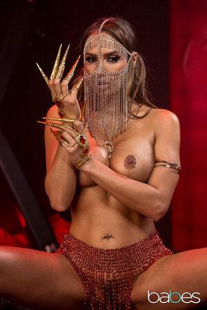 Original 2000 px/ 3000 px