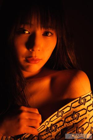 Original 852 px/ 1280 px