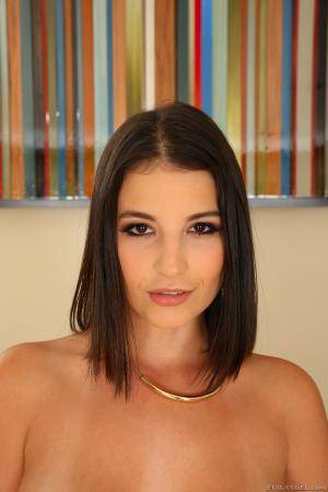 Original 2560 px/ 3840 px