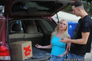 Original 900 px/ 599 px