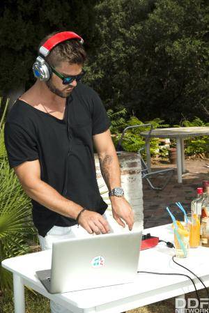 Original 2667 px/ 4000 px