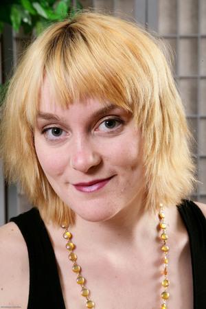 Original 1999 px/ 3000 px