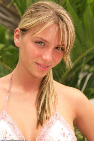 Original 682 px/ 1024 px