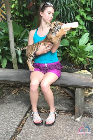 Original 2000 px/ 3000 px