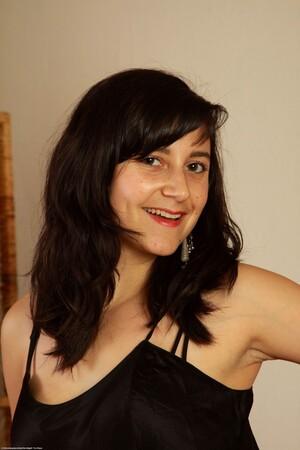 Original 682 px/ 1024 px